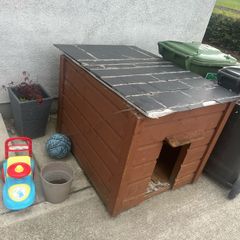 Dog kennel