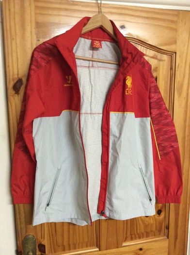 Liverpool FC. Official Warrior Windcheater. Xtra Large Boys / Mens Small.