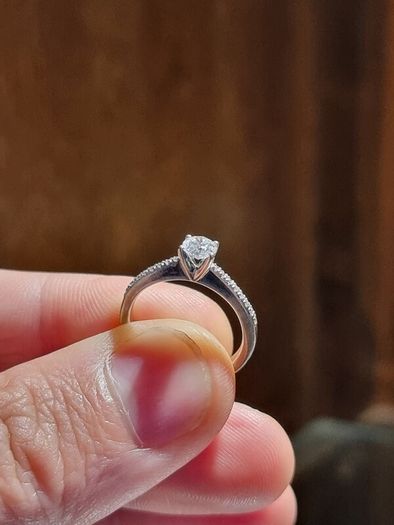 Engagement Diamond Ring: 18ct White Gold .40ct Diamond CERTIFIED