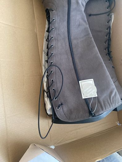 knee Boots Brown