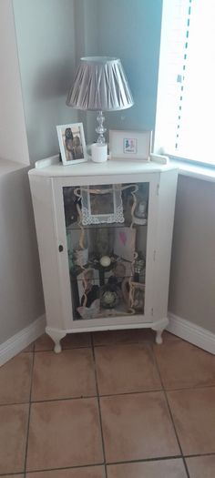 Corner unit