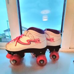Size 1 Rollerskates