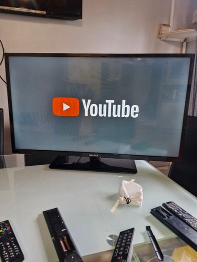 Walker 40in Smart Tv