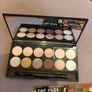 Seventeen eye palette Image 2