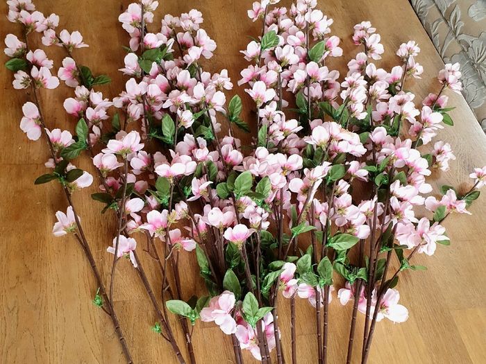 Beautiful 14 X 86cm Large Long Wired Cherry Blossom Artificial Flowers (Bendable)
