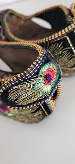 Ethnic style thong sandals Sz 7UK (Fit 6.5 - 7UK)