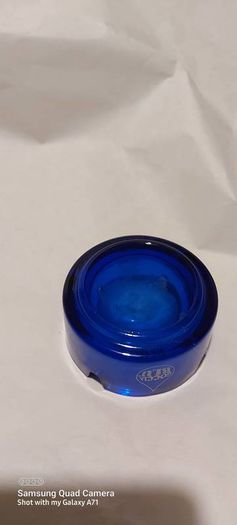 Goccia blu ,ashtray, very good condition see pictures for condition,,21euros price includes post to anywhere in Ireland thank you, or buyer collects cheaper,,,