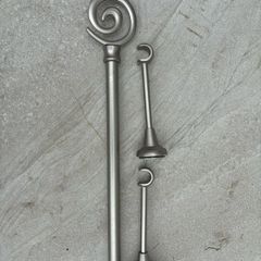 Curtain pole