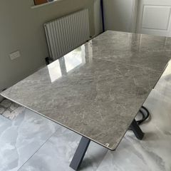 Extendable Table