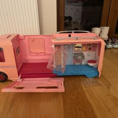 Barbie bus