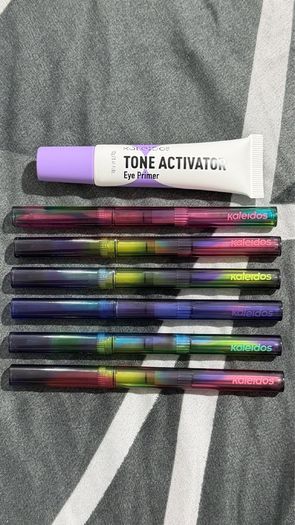Kaleidos epiphany glow melt on eye liners and eye primer new
