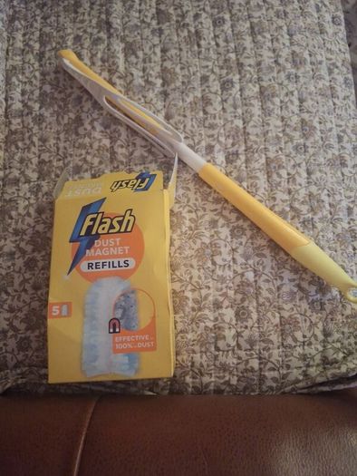 Flash Dust Magnet
