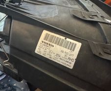 Volvo S80 / V70 headlights