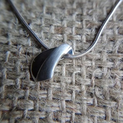 Vintage silver pendant and chain, free shipping!
