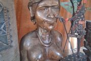 Very large Female Igorot Bust