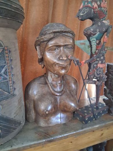 Very large Female Igorot Bust