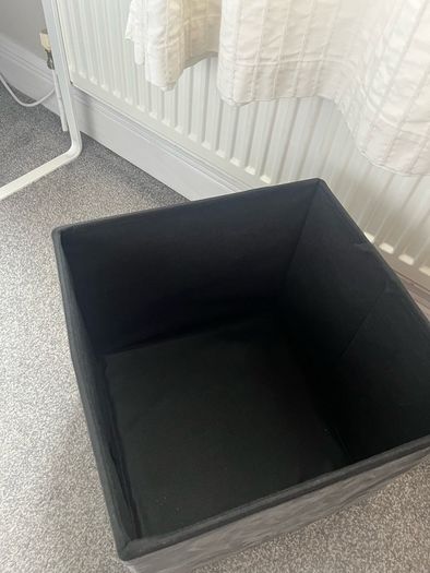 Storage stool / chair with storage