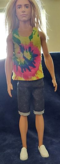 Ken Barbie doll (1436)