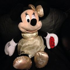 Beautiful 2013 Minnie Mouse teddy