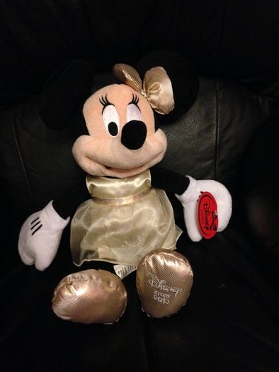 Beautiful 2013 Minnie Mouse teddy