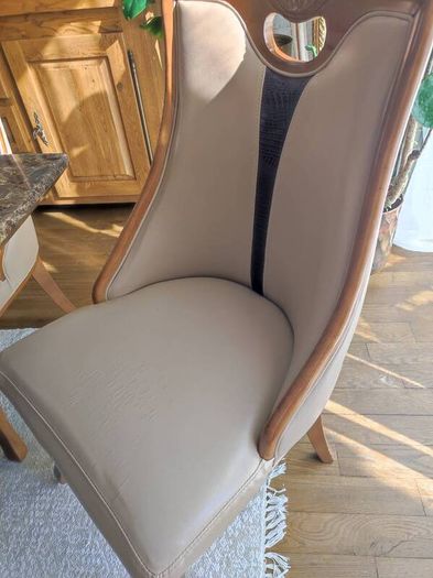 dinning table & chairs