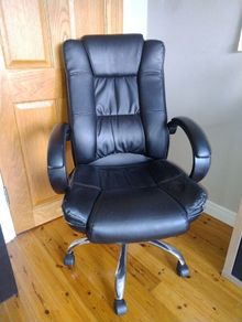 swivel chair (ideal for gaming)