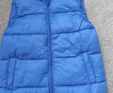 NEW.boys gilet.age 9/10