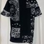 Black and White t shirt size large Image 2