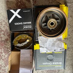 Renault Clio/Megane drums and shoes