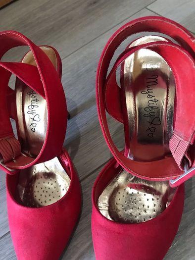 high heels ankle strapped red suede by mystify size 3