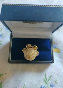 beautiful unusual ring