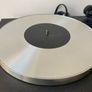Linn Basik Hi-End Turntable with Linn Akito Tonearm Image 3