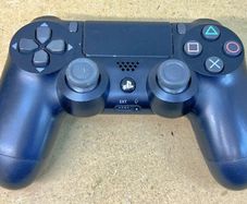 PlayStation 4 controller