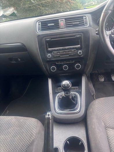 1.6 Volkswagen Jetta 2014