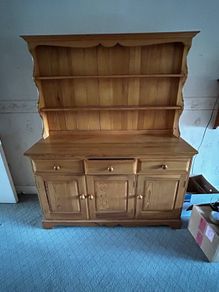Kitchen dresser