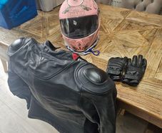 Dainese Ladies Leather Motorcycle Jacket, Boots, Gloves & Shark Helmet