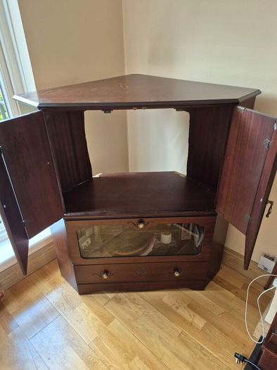 vintage mahogany corner TV unit