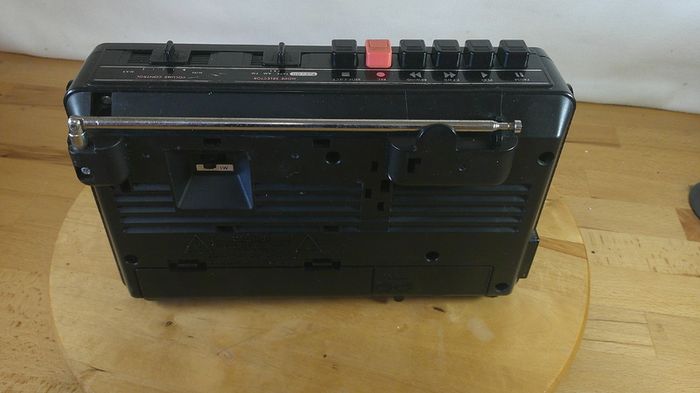Vintage Philips D7182 Radio Cassette Recorder 3-Band FM/MW/LW Retro 1980s