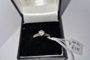 9ct yellow gold ring