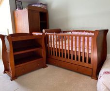Nursery furniture set