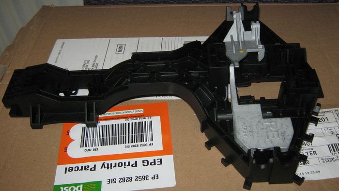 Vw Crafter  Right Sliding Door Handle Mounting Bar A 9067601234 New