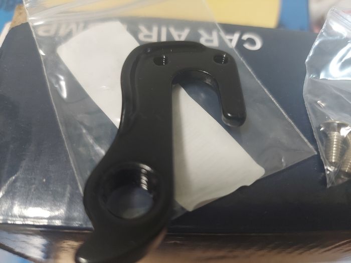 Bicycle parts  / rear hanger
