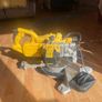 DEWALT mitre saw Image 2