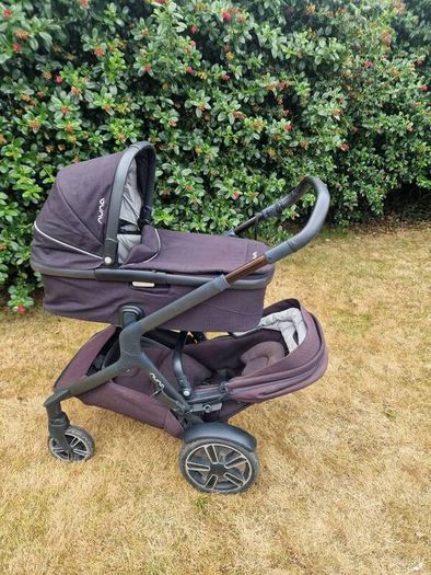 Travel system- Nuna Demi Grow