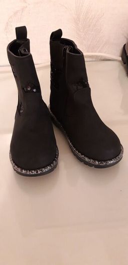 Girls Ankle Boots (Black) - junior size 7 (24)