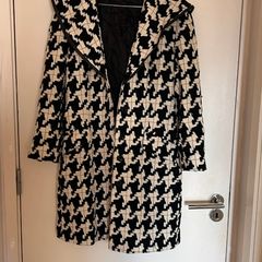 Black and white Coat Lidia Soselia