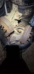Hubs and tyres 5 stud