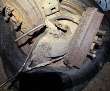 Hubs and tyres 5 stud
