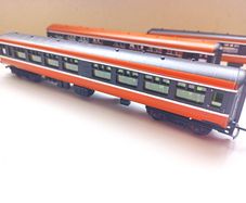 Model Railway Irish Mk2 Coaches
