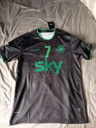 Troy parrot Ireland football jersey